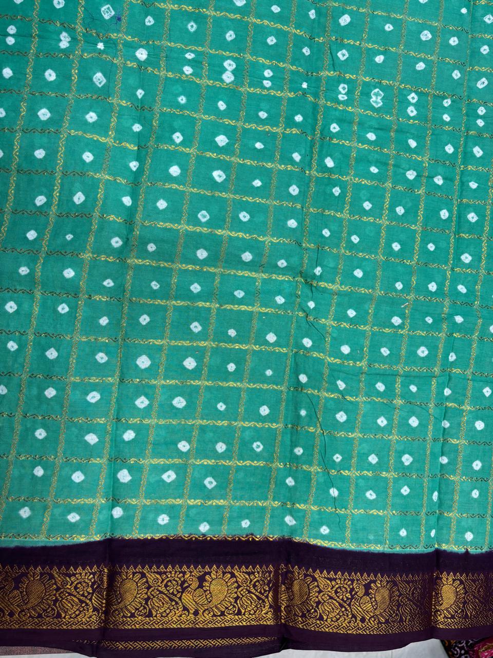Handknot Saree with Kaikattu Design - Green