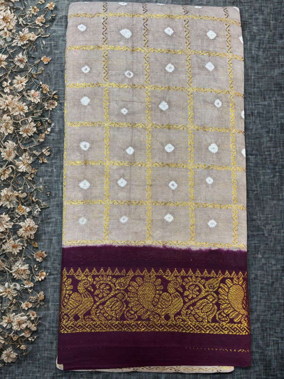 Handknot Saree with Kaikattu Design - Beige