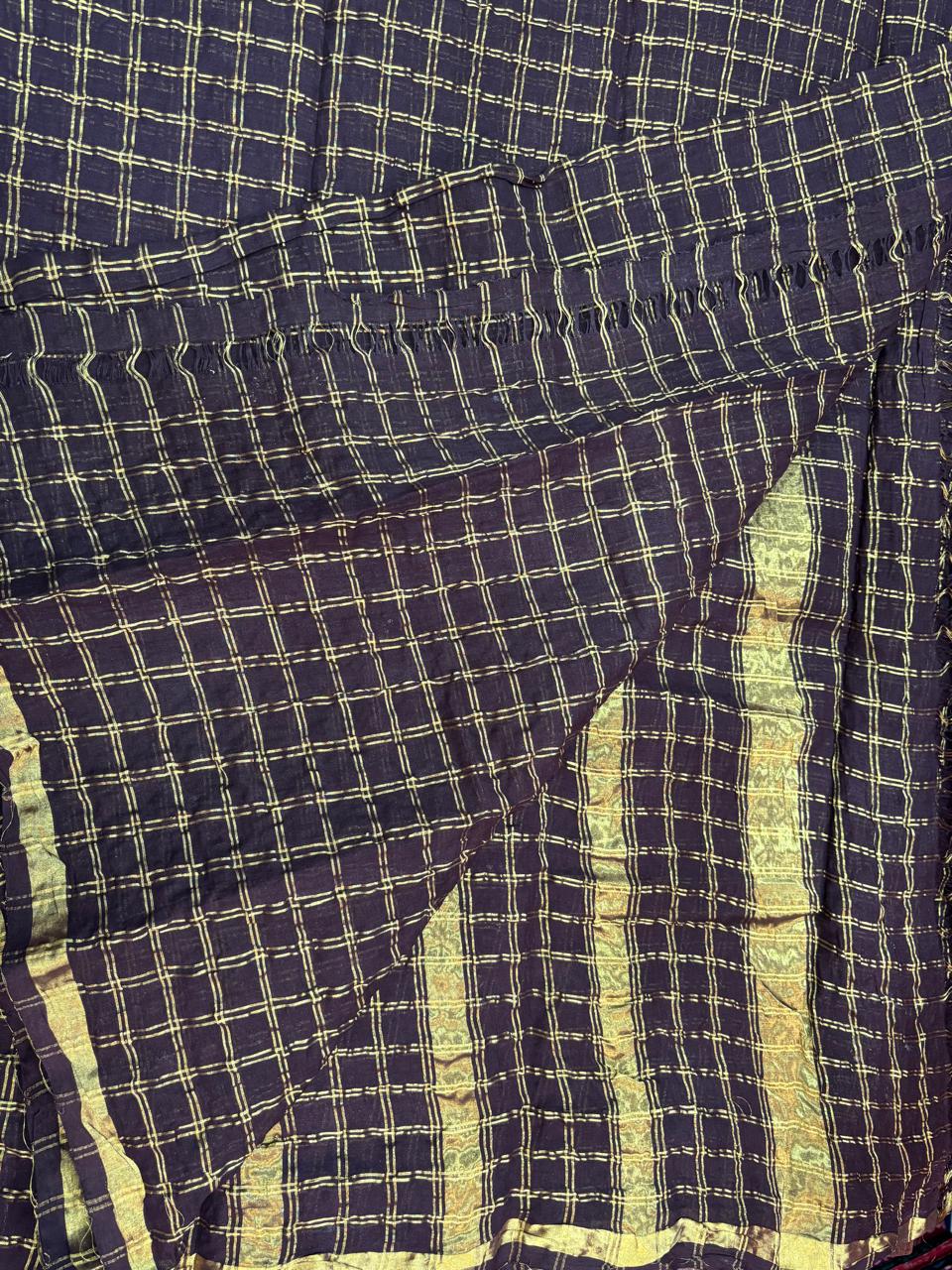 Handloom Saree with checked jari design- brown