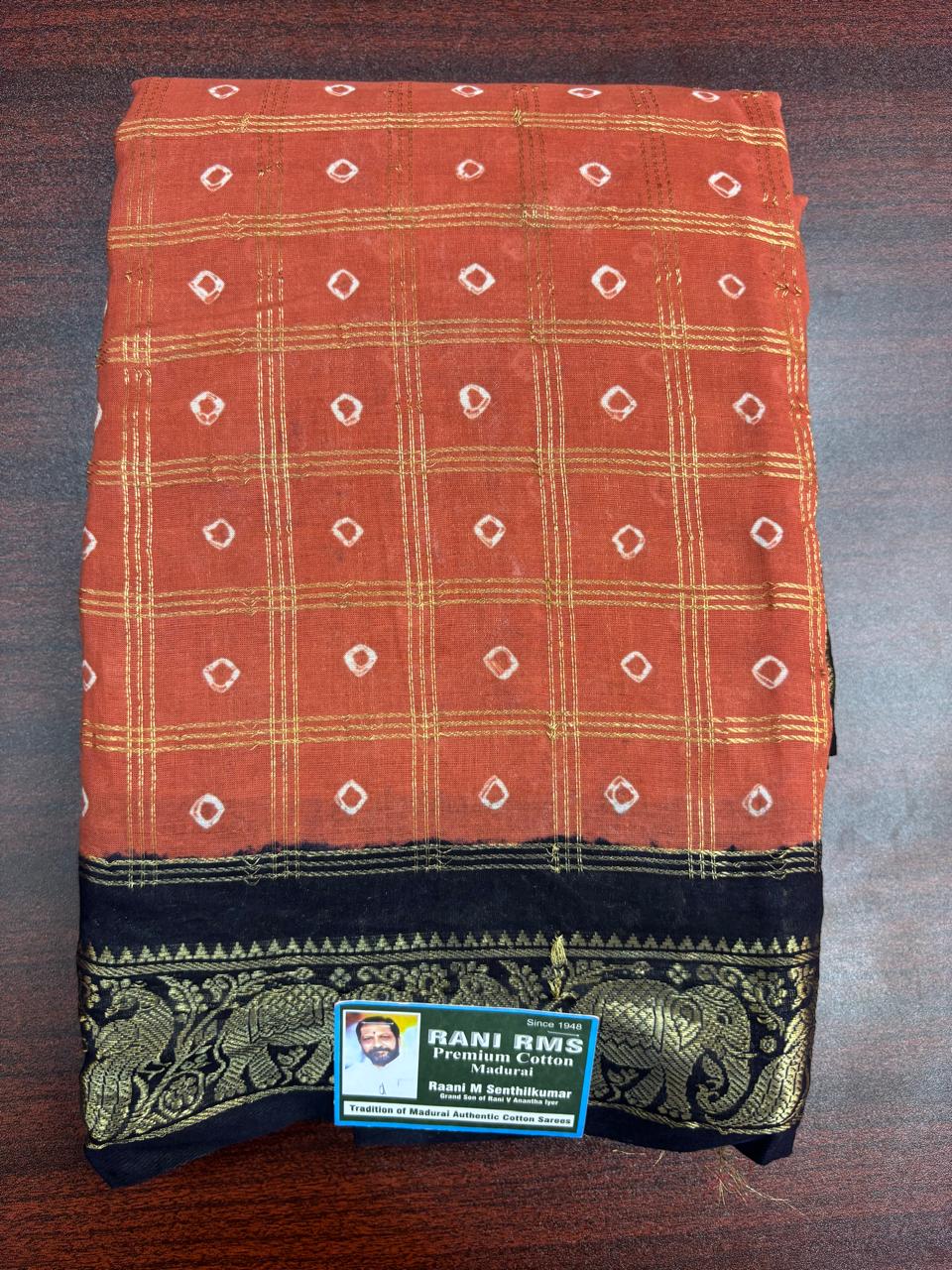 Handloom Saree with Kaikattu Design - Orange